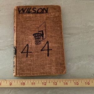 A vintage Clair Bee/ Chip Hilton book from 1957, called Hardcourt Upset/ BBall